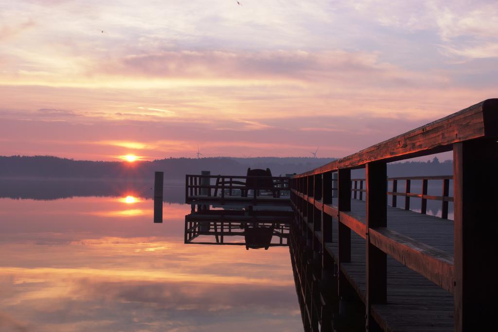 Marinapark Scharmuetzelsee Вендиш Риц Екстериор снимка